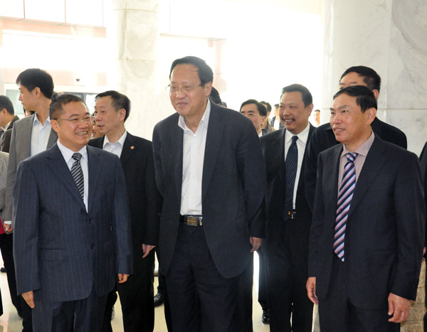 9.全国人大常委副委员长张宝文调研在线买球(中国)唯一官方网站
大学生就业创业情况.JPG